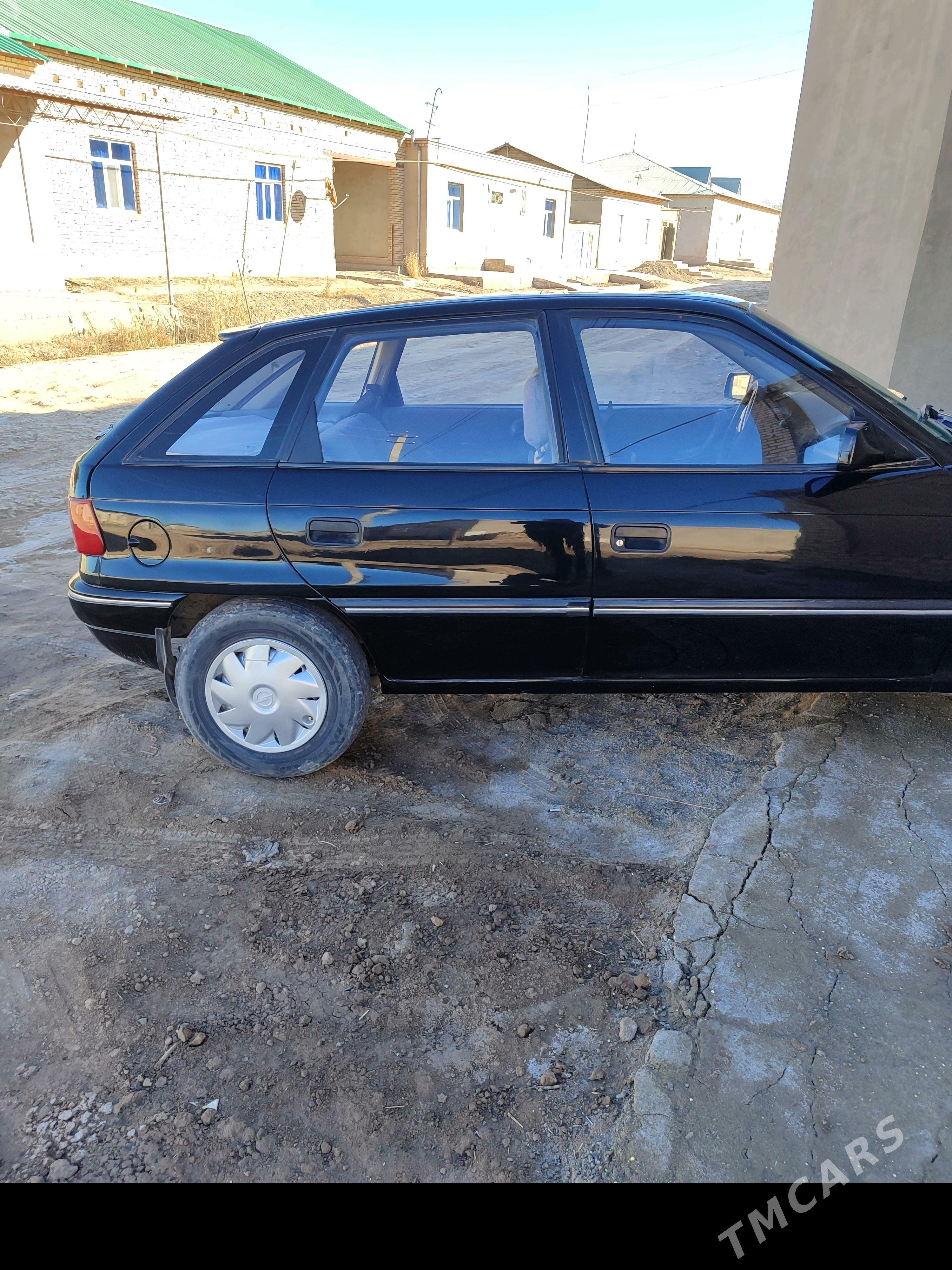 Opel Astra 1991 - 35 000 TMT - Дашогуз - img 6