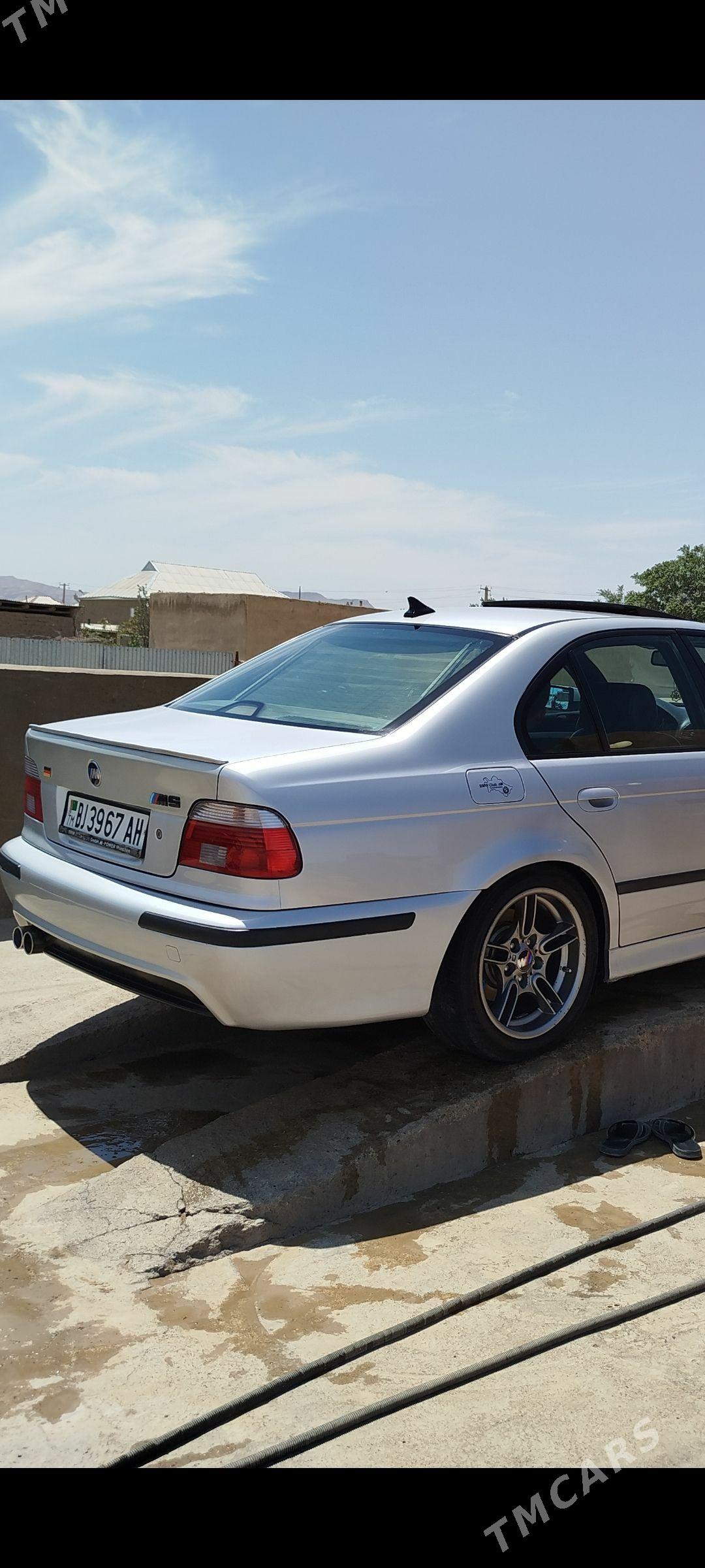 BMW E39 2000 - 120 000 TMT - Кака - img 2