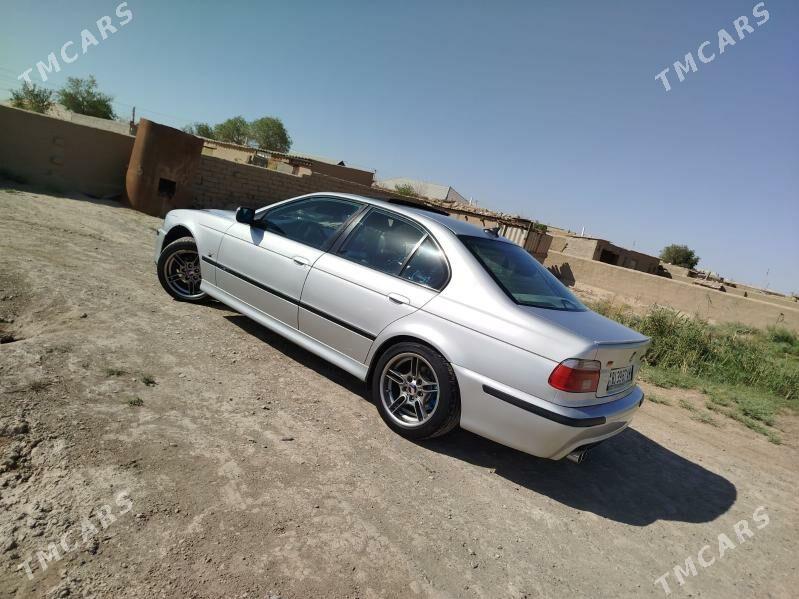 BMW E39 2000 - 120 000 TMT - Кака - img 4
