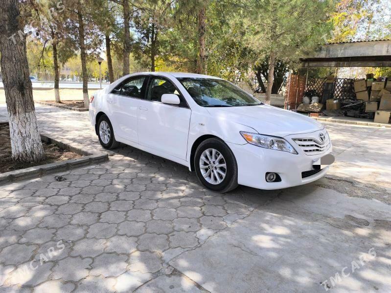 Toyota Camry 2010 - 158 000 TMT - Мары - img 3