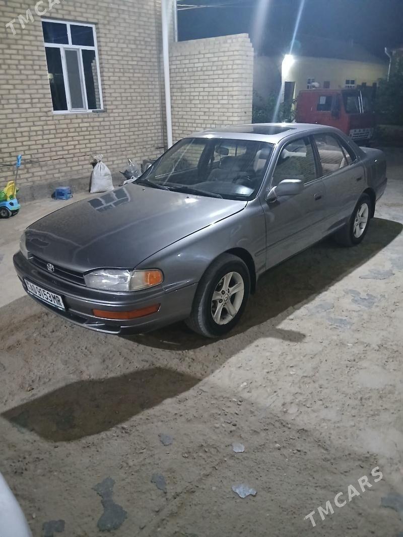 Toyota Camry 1993 - 91 000 TMT - Мары - img 8
