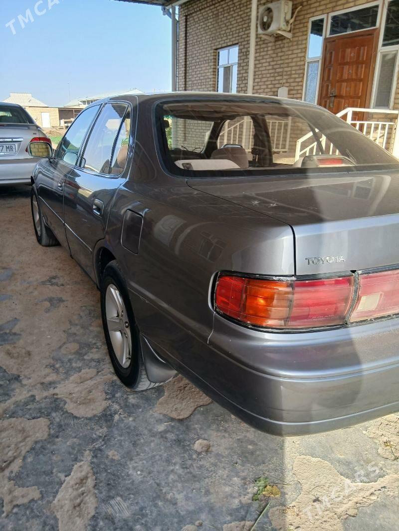 Toyota Camry 1993 - 91 000 TMT - Мары - img 4