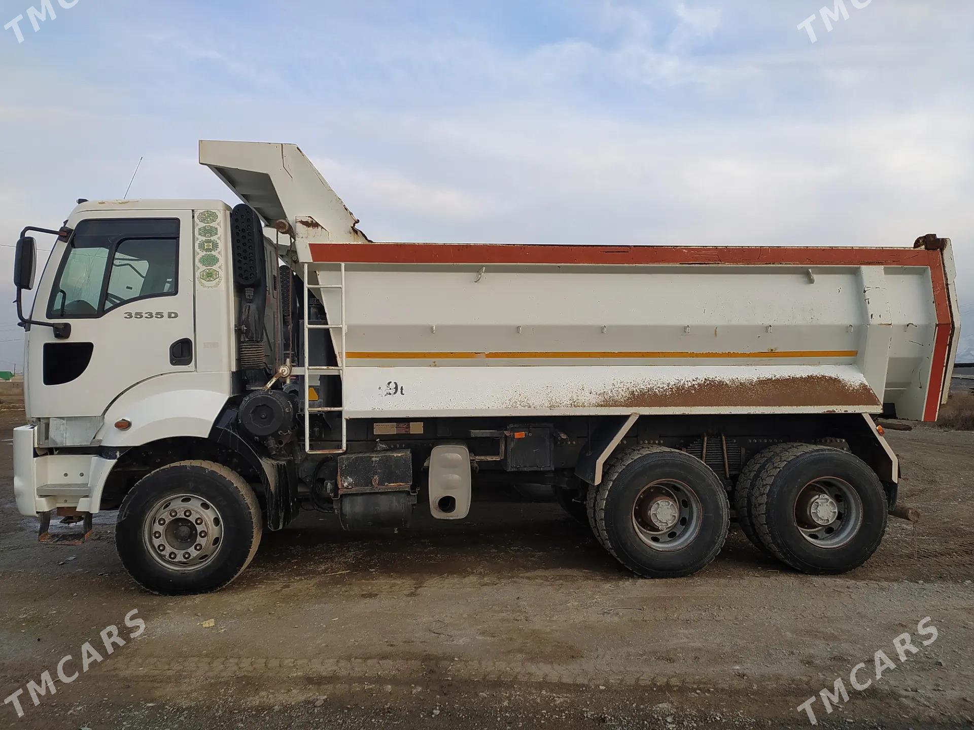 Ford Cargo 3535D 2014 - 700 000 TMT - Гёкдепе - img 3