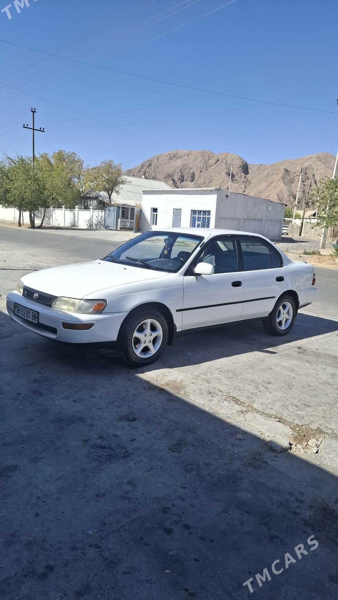 Toyota Corolla 1996 - 75 000 TMT - Балканабат - img 4