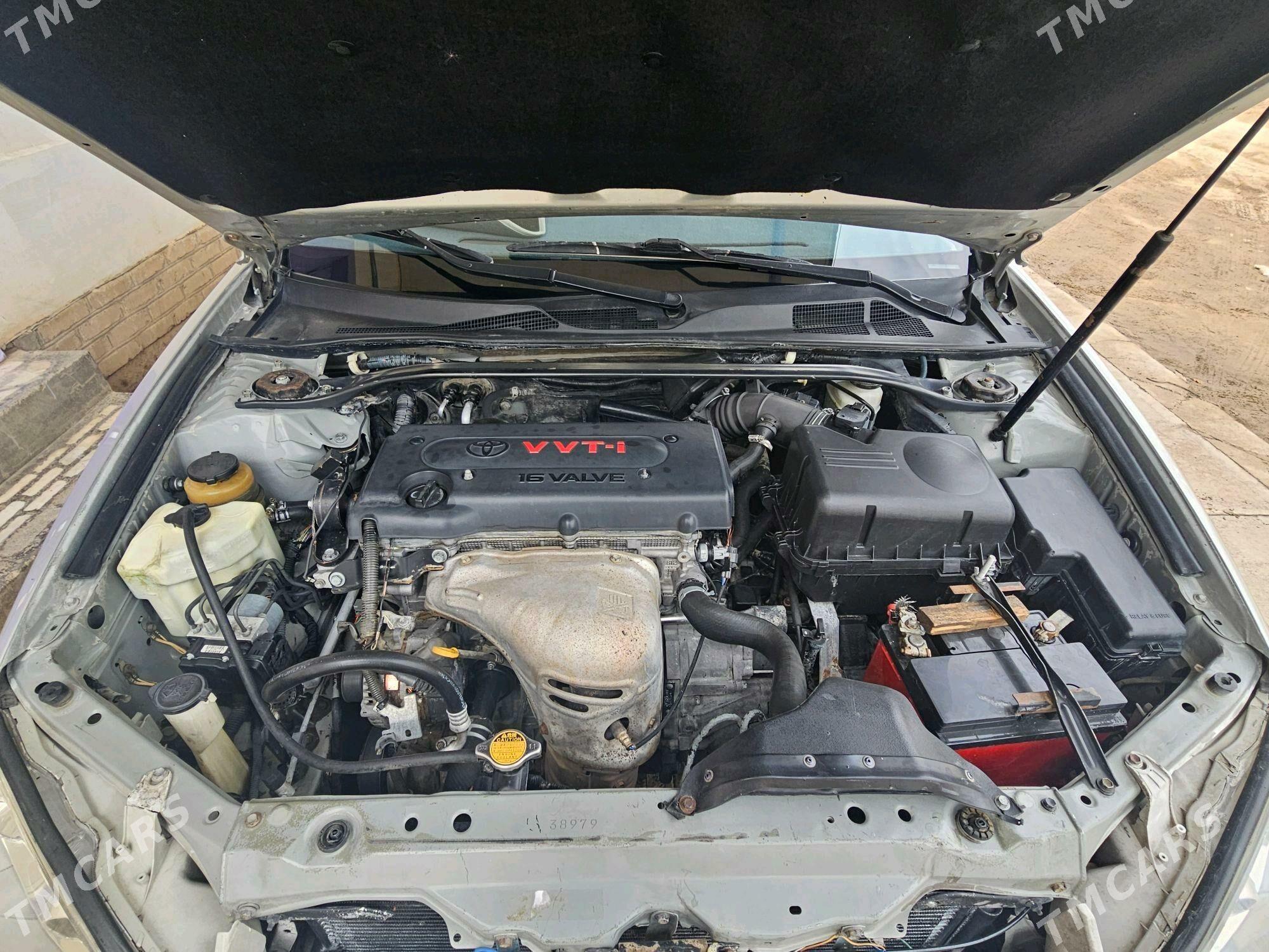 Toyota Camry 2005 - 172 000 TMT - Köneürgenç - img 8