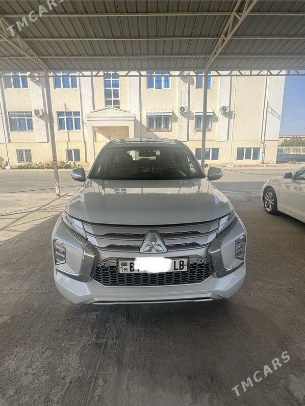 Mitsubishi Montero Sport 2020 - 430 000 TMT - Туркменабат - img 3