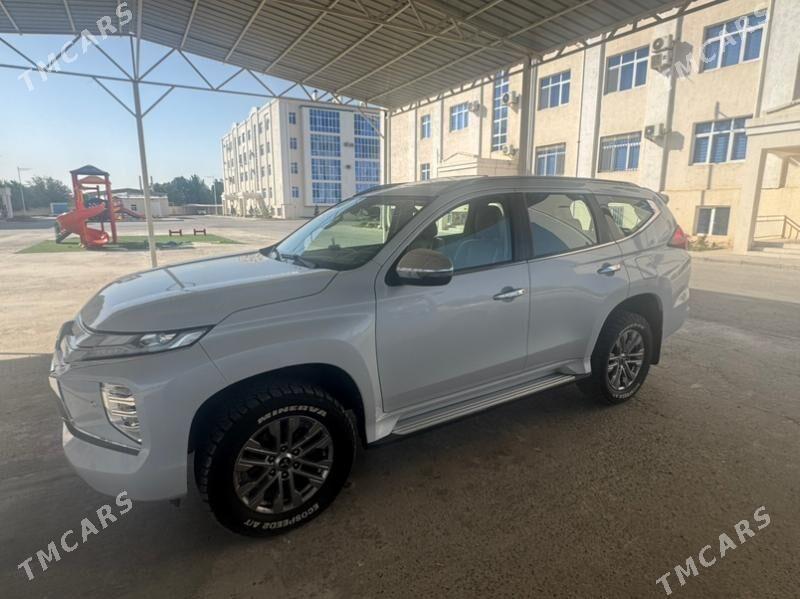 Mitsubishi Montero Sport 2020 - 430 000 TMT - Туркменабат - img 7