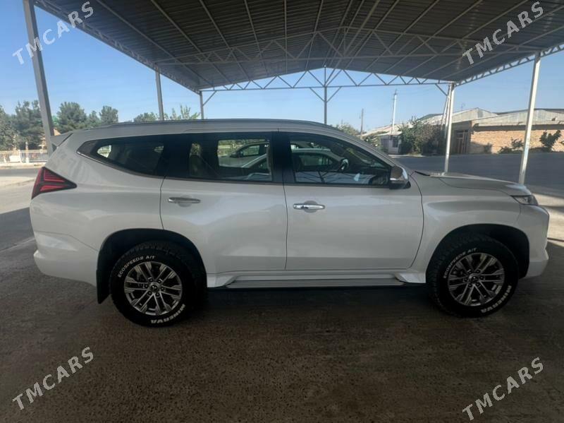 Mitsubishi Montero Sport 2020 - 430 000 TMT - Туркменабат - img 4