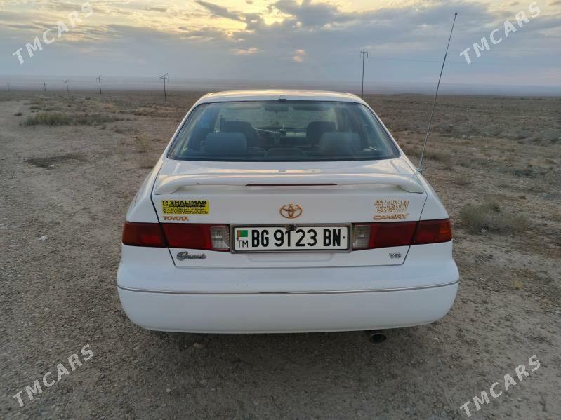 Toyota Camry 2000 - 165 000 TMT - Jebel - img 4