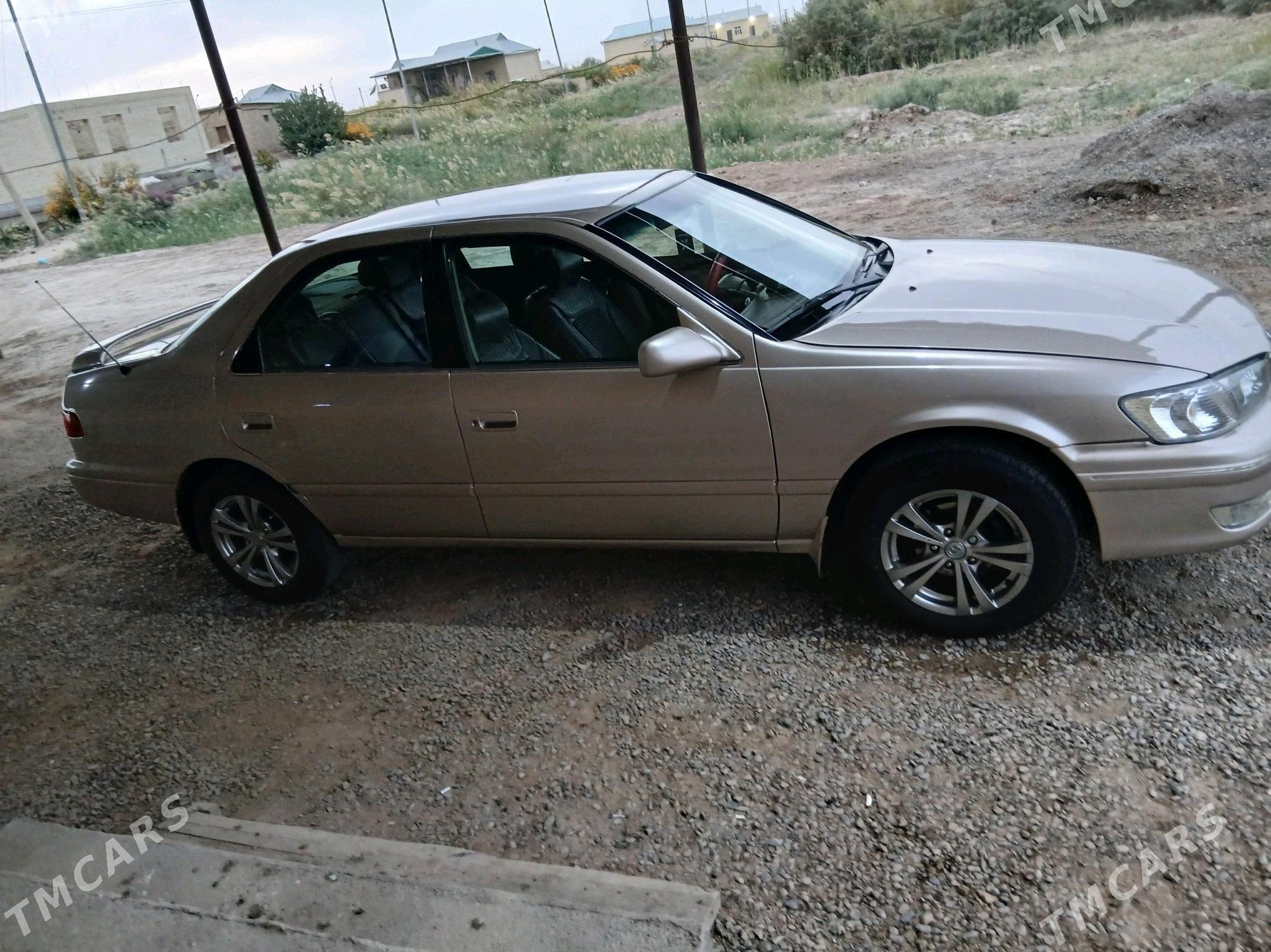 Toyota Camry 2000 - 130 000 TMT - Мары - img 2