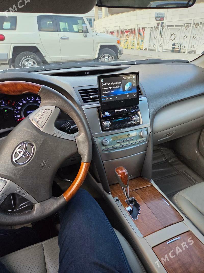 Toyota Aurion 2010 - 272 000 TMT - 30 мкр - img 2
