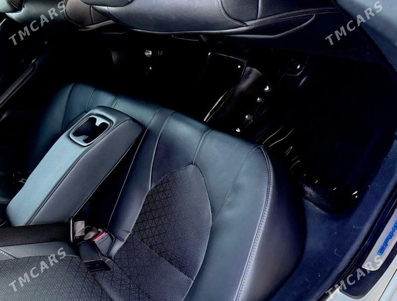 Toyota Camry 2018 - 390 000 TMT - Aşgabat - img 8