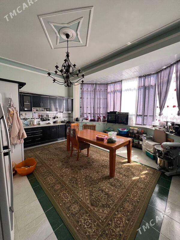 московская 215м2 4 ком - Sowetskiý köç. (Garaşsyzlyk şaýoly) - img 3