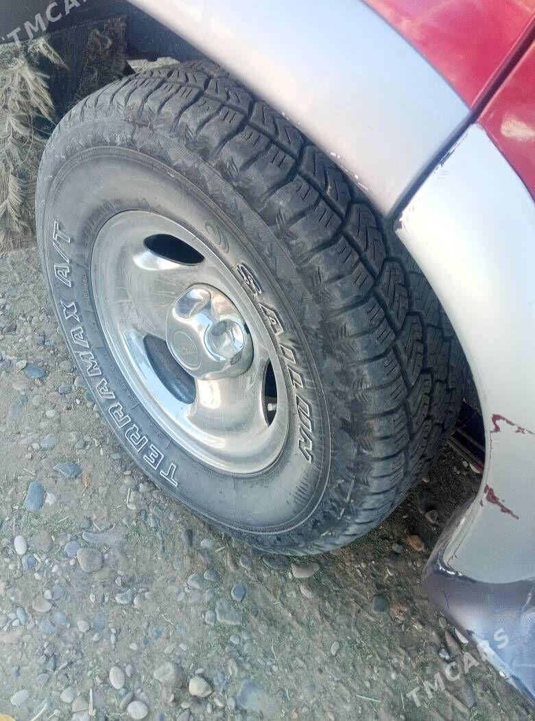 Ford Explorer 1995 - 35 000 TMT - Тагтабазар - img 3
