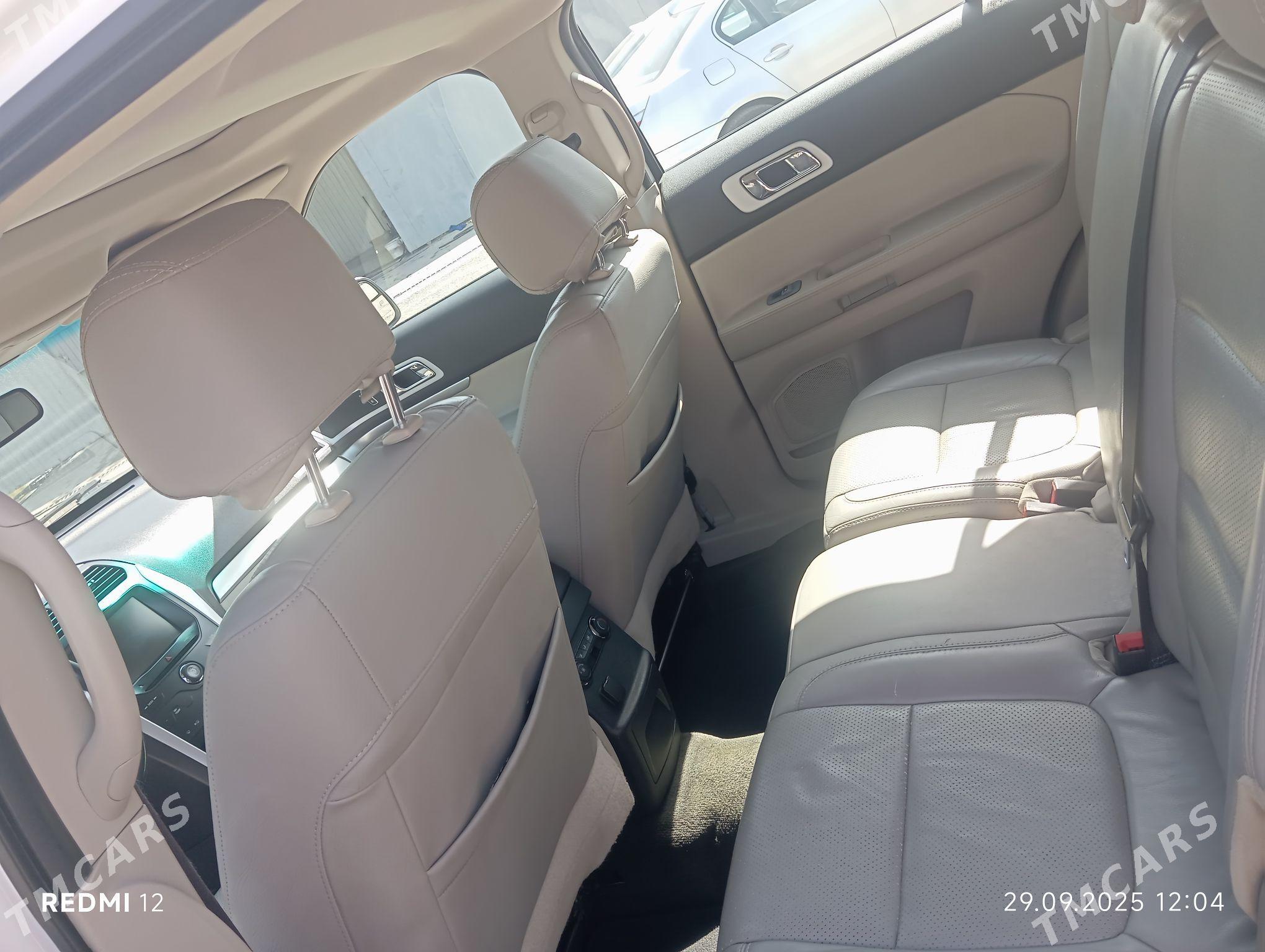 Ford Explorer 2013 - 260 000 TMT - Ашхабад - img 4