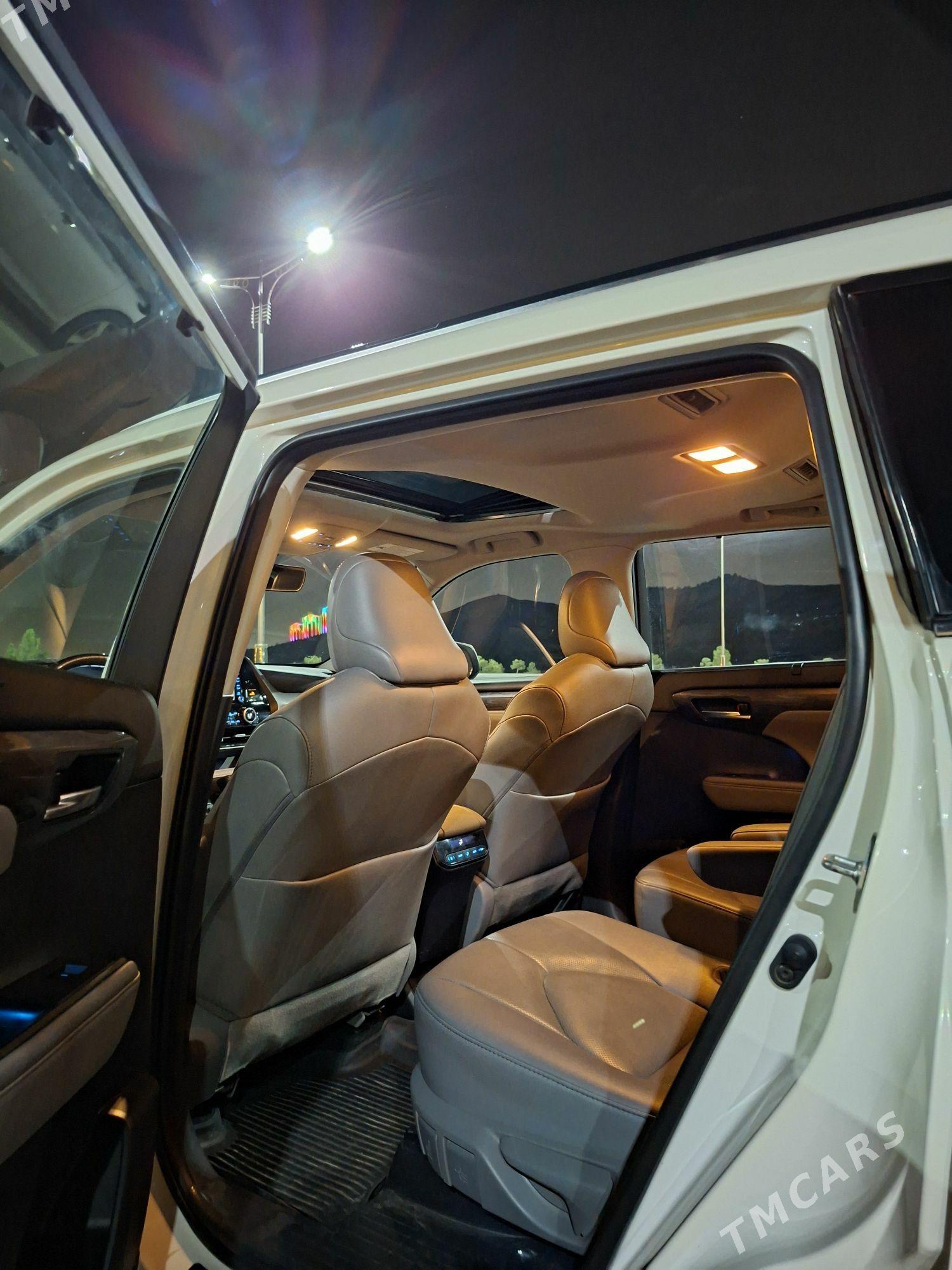Toyota Highlander 2021 - 584 000 TMT - Ашхабад - img 8