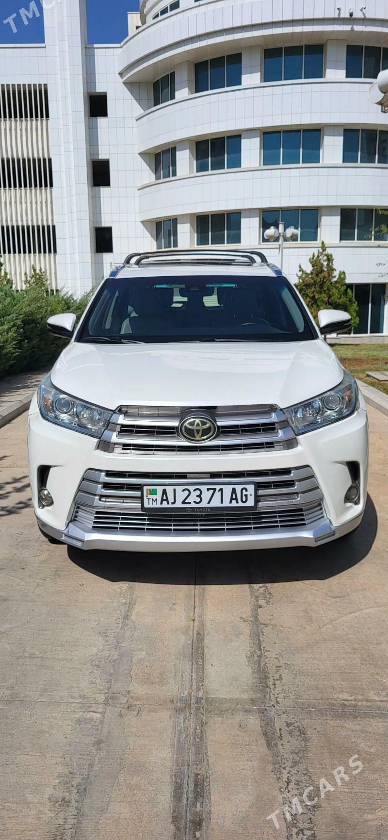 Toyota Highlander 2018 - 385 000 TMT - Ашхабад - img 2