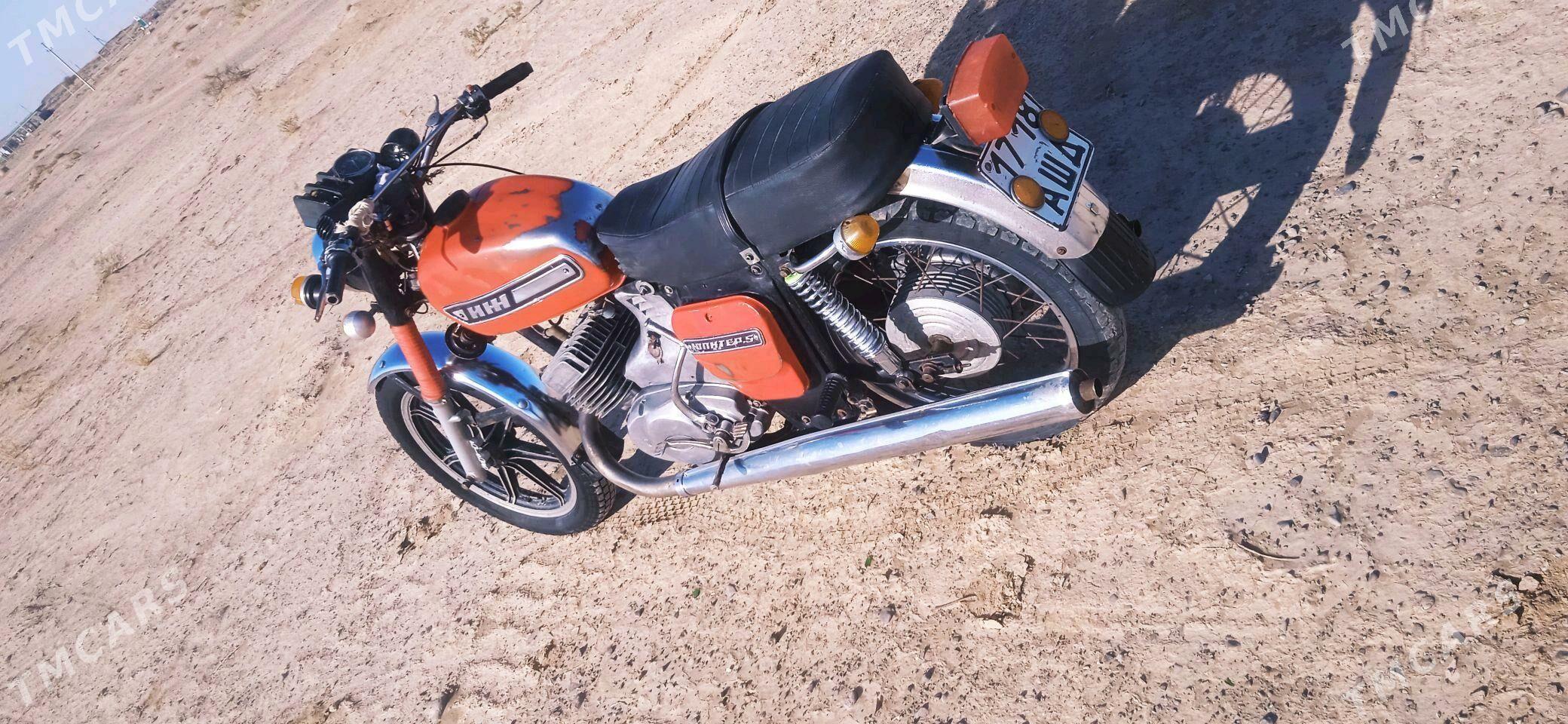 Iž Ýupiter 1988 - 22 000 TMT - Ak bugdaý etraby - img 5