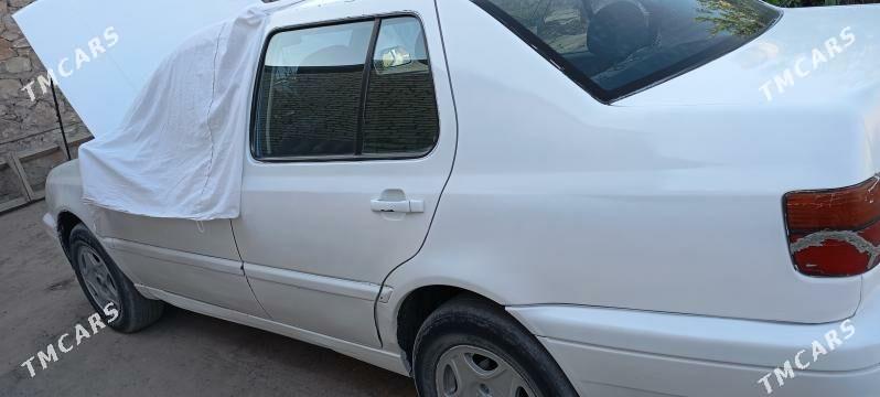Volkswagen Passat 1993 - 30 000 TMT - Достлук - img 3