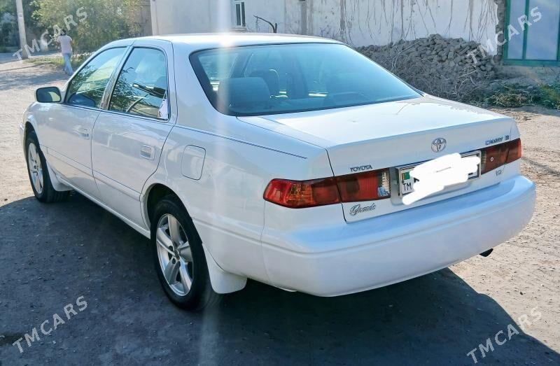 Toyota Camry 2000 - 149 000 TMT - Дашогуз - img 8