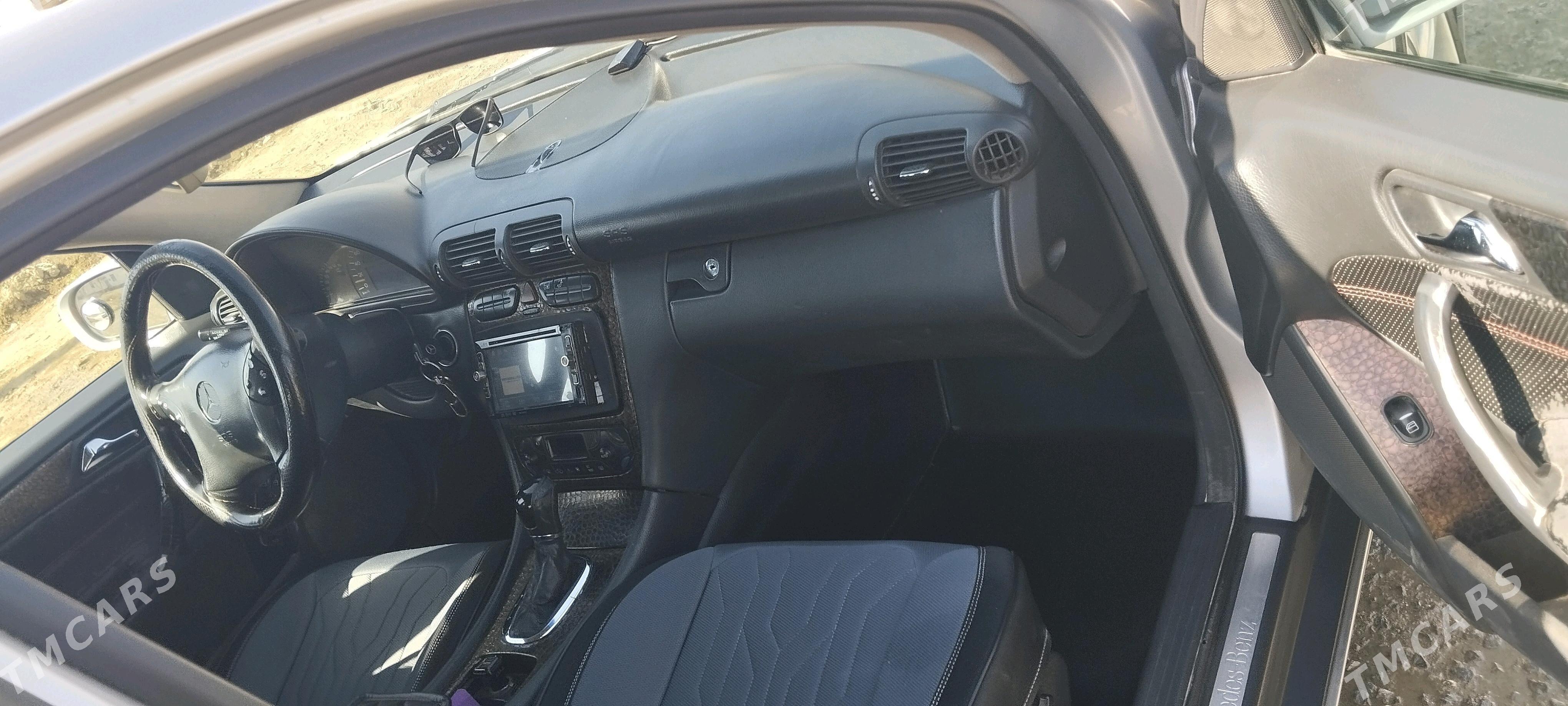 Mercedes-Benz C-Class 2001 - 80 000 TMT - Gyzylarbat - img 6
