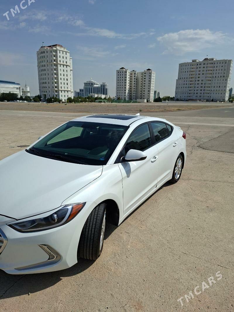 Hyundai Elantra 2017 - 200 000 TMT - Ким район - img 4
