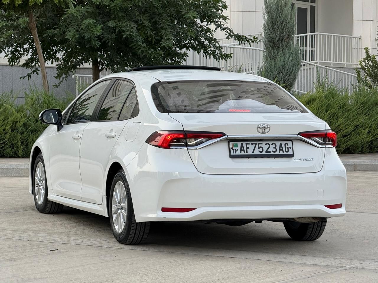 Toyota Corolla 2022 - 305 000 TMT - Aşgabat - img 5