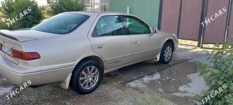 Toyota Camry 2000 - 134 000 TMT - Ёлётен - img 5