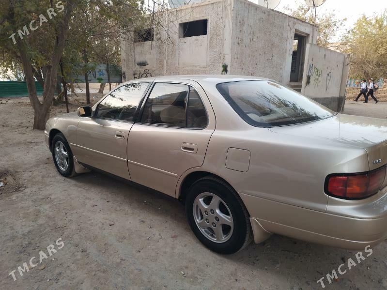 Toyota Camry 1993 - 112 000 TMT - Мары - img 5