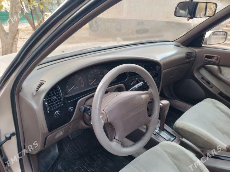 Toyota Camry 1993 - 112 000 TMT - Мары - img 2