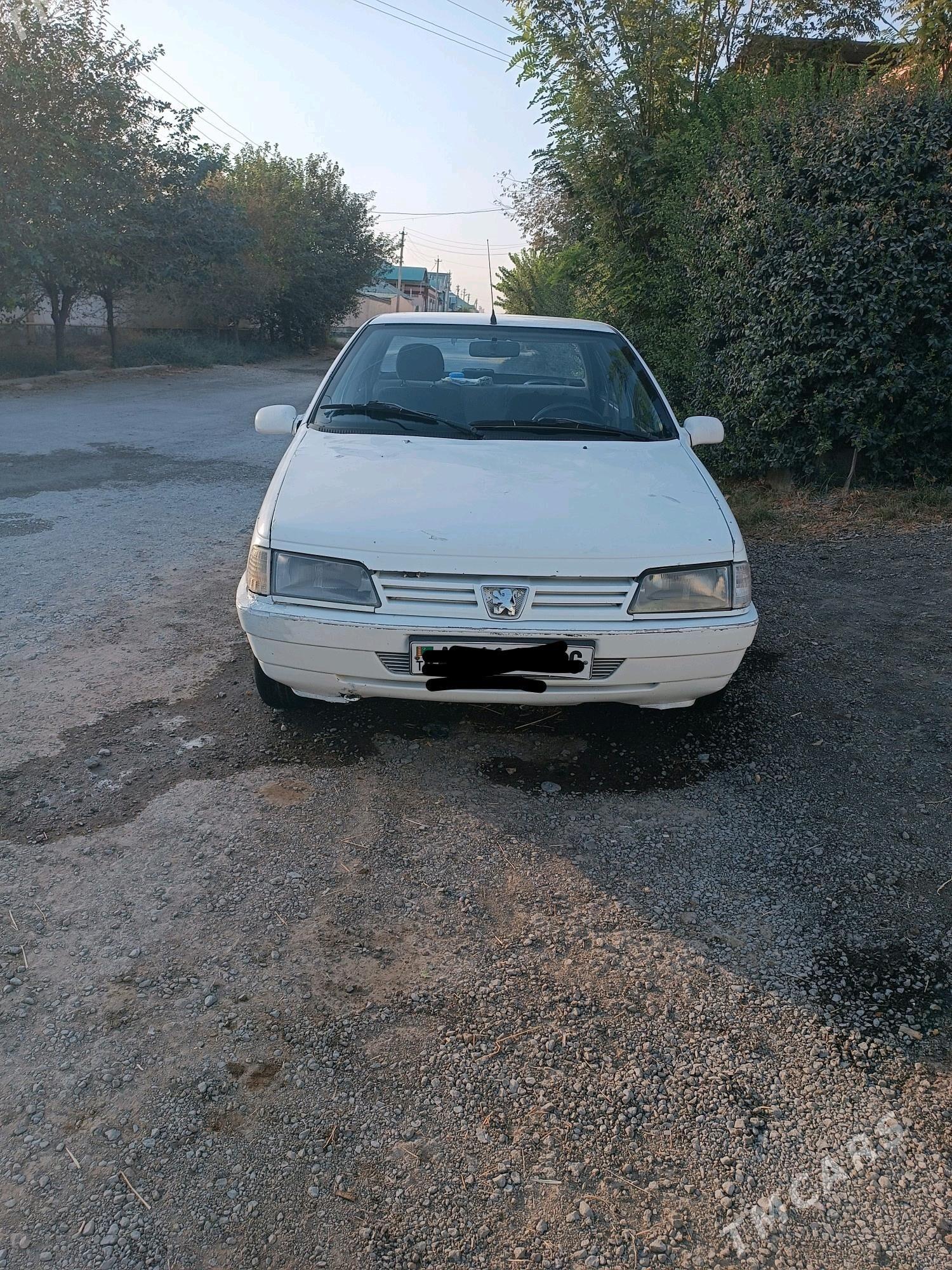 Peugeot 405 2001 - 38 000 TMT - Garadamak - img 3