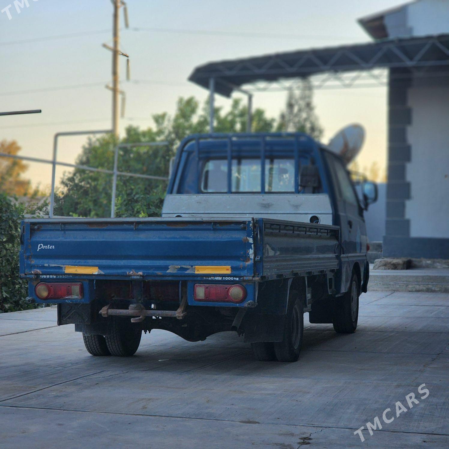 Kia Bongo 2003 - 118 000 TMT - Дашогуз - img 6