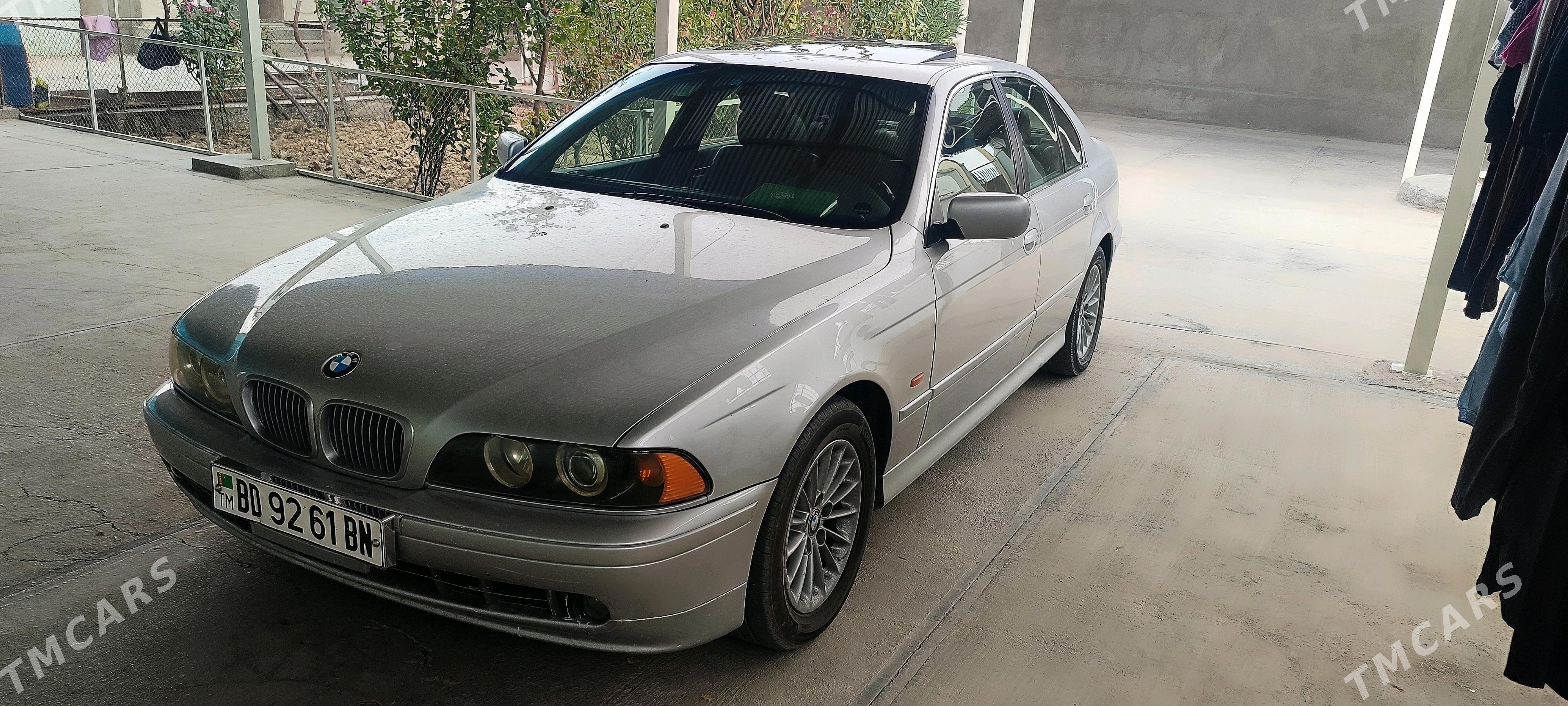 BMW E39 2001 - 130 000 TMT - Gyzylarbat - img 7