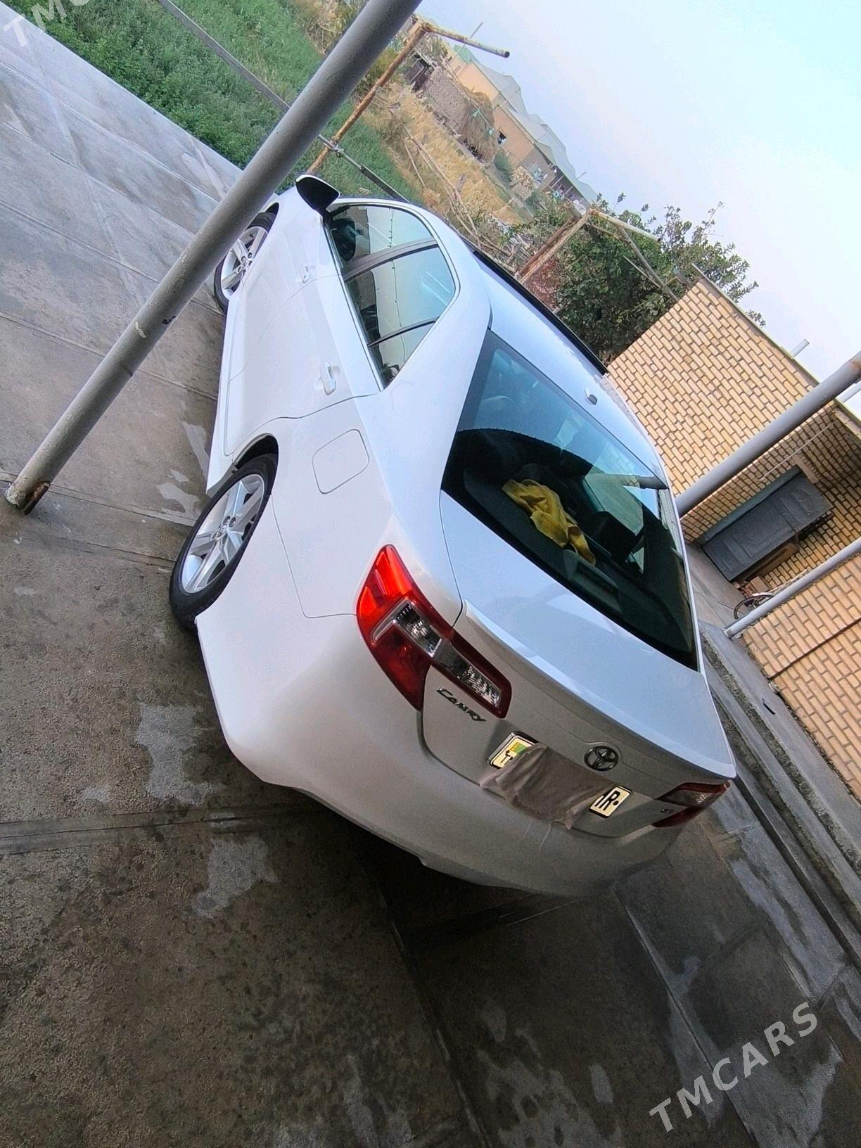 Toyota Camry 2012 - 245 000 TMT - Türkmengala - img 5