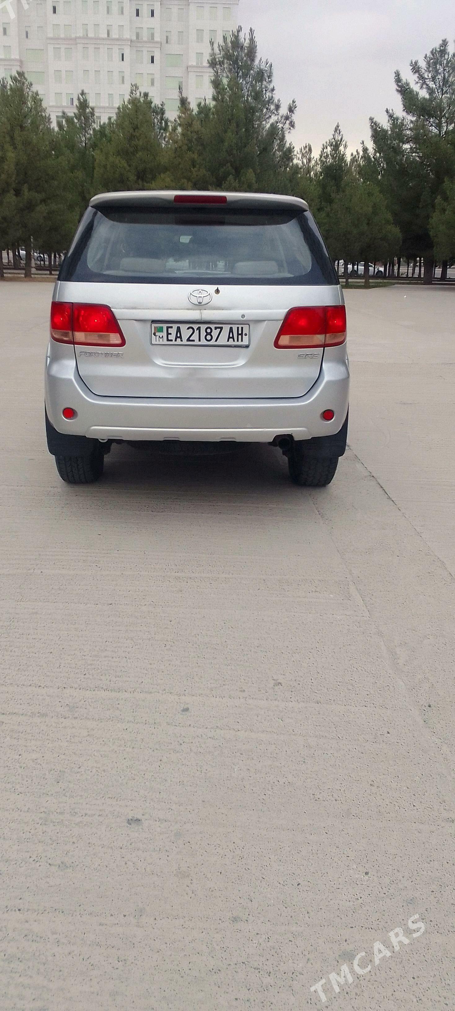 Toyota Fortuner 2010 - 200 000 TMT - Aşgabat - img 5