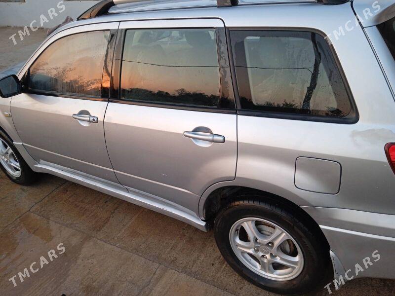 Mitsubishi Outlander 2003 - 85 000 TMT - Ходжамбаз - img 6