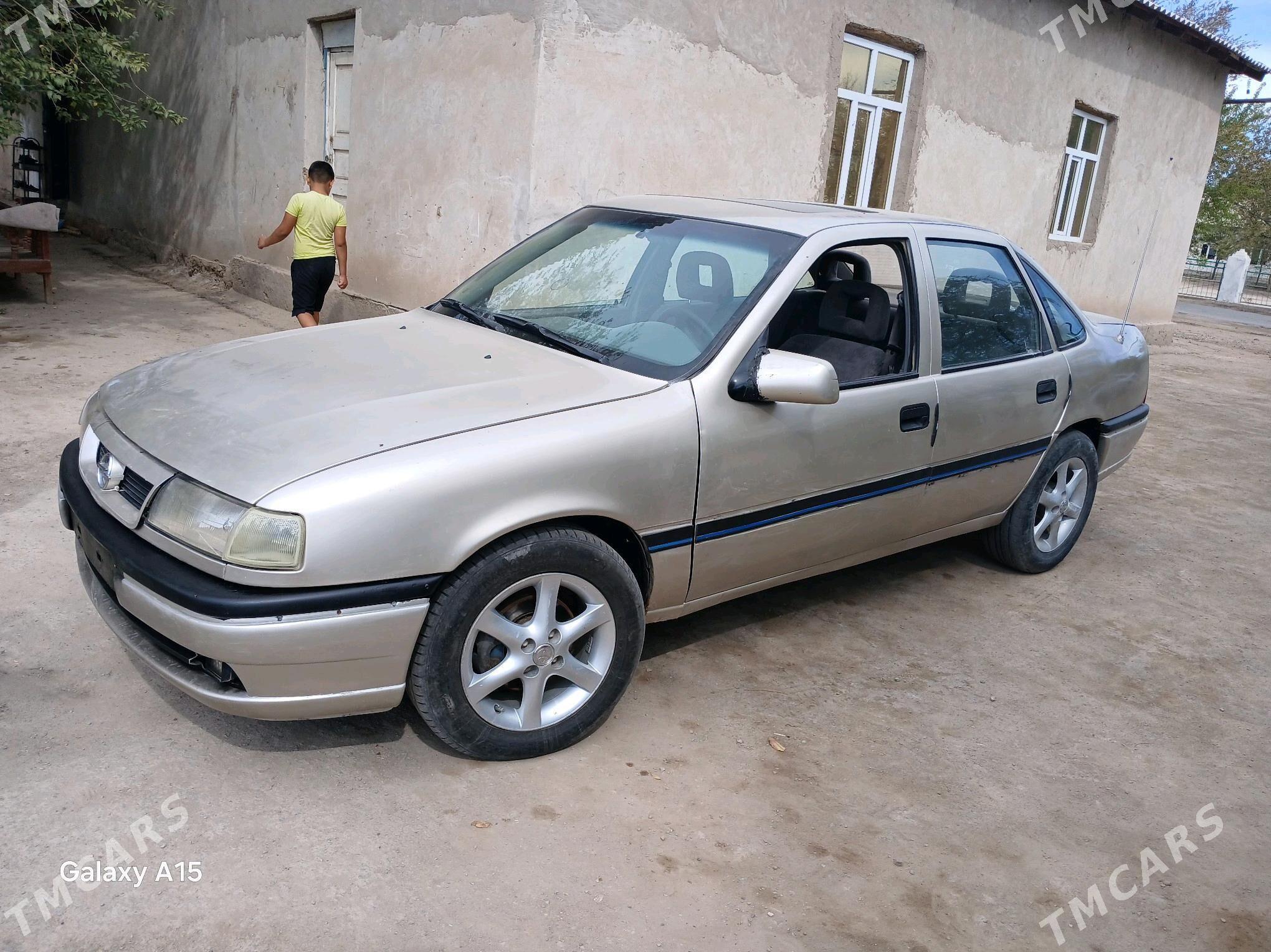 Opel Vectra 1994 - 36 000 TMT - Губадаг - img 3
