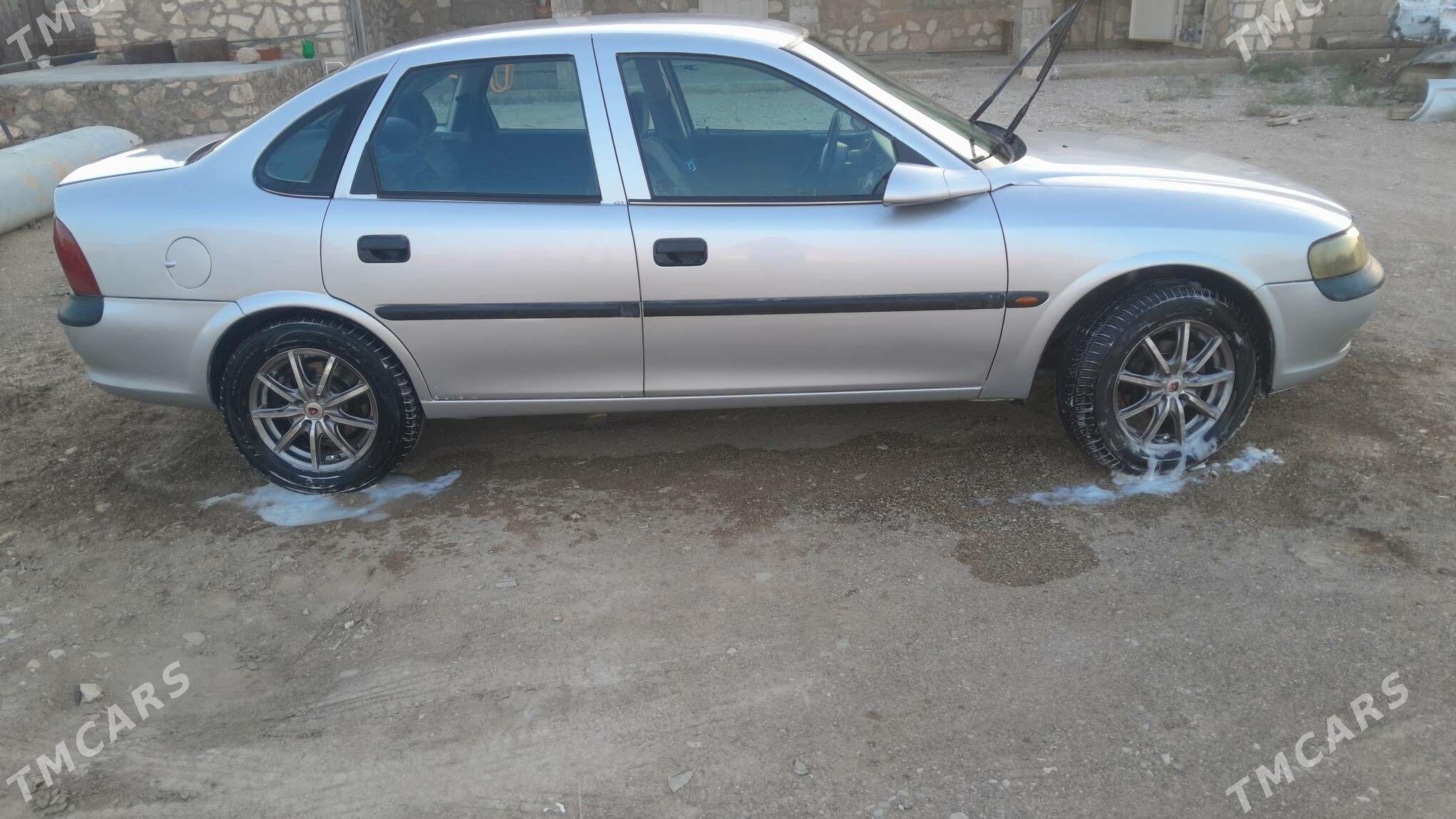 Opel Vectra 1998 - 60 000 TMT - Balkanabat - img 4