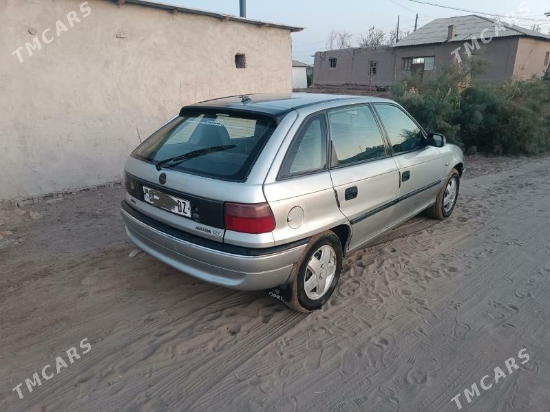 Opel Astra 1995 - 45 000 TMT - Gubadag - img 6