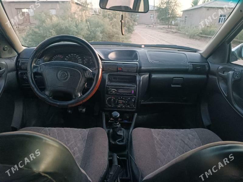 Opel Astra 1995 - 45 000 TMT - Gubadag - img 5