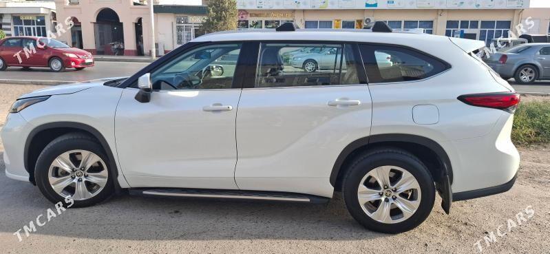 Toyota Highlander 2022 - 600 000 TMT - Türkmenabat - img 6