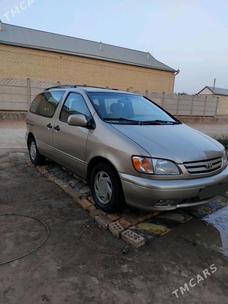 Toyota Sienna 2003 - 155 000 TMT - Сакарчага - img 4