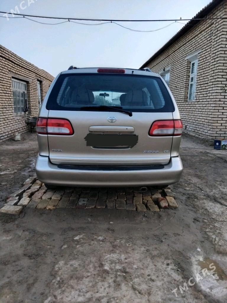 Toyota Sienna 2003 - 155 000 TMT - Сакарчага - img 10