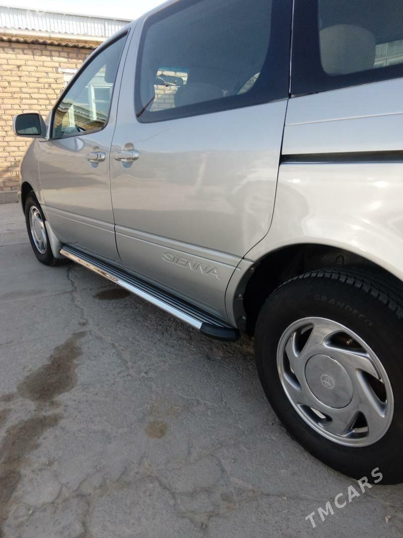 Toyota Sienna 2001 - 174 000 TMT - Mary - img 8