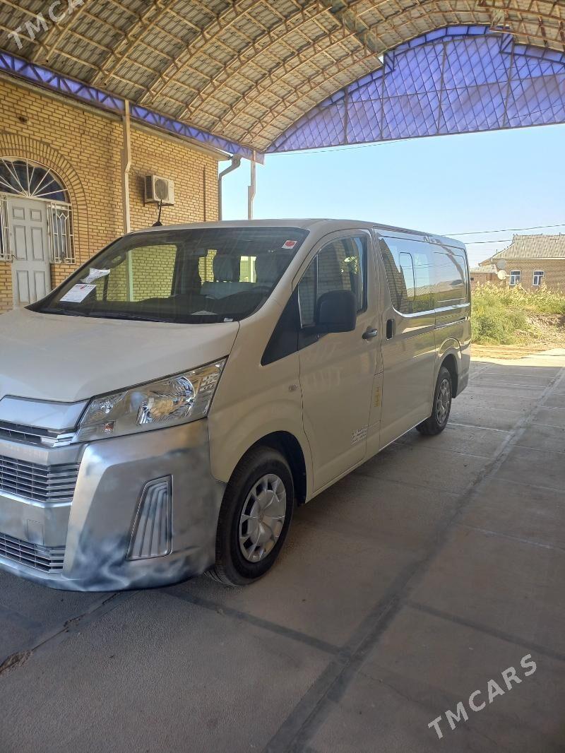 Toyota Hiace 2023 - 550 000 TMT - Мары - img 7