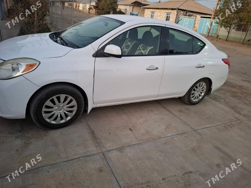 Toyota Corolla Verso 2012 - 100 000 TMT - Magtymguly - img 8