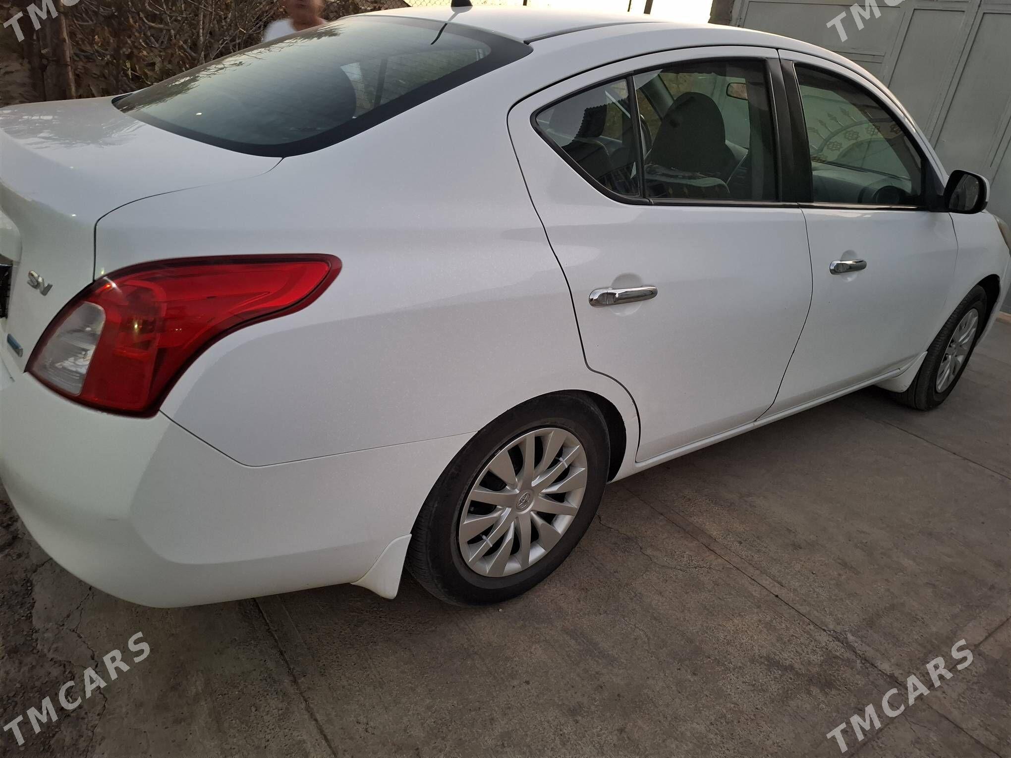 Toyota Corolla Verso 2012 - 100 000 TMT - Magtymguly - img 5
