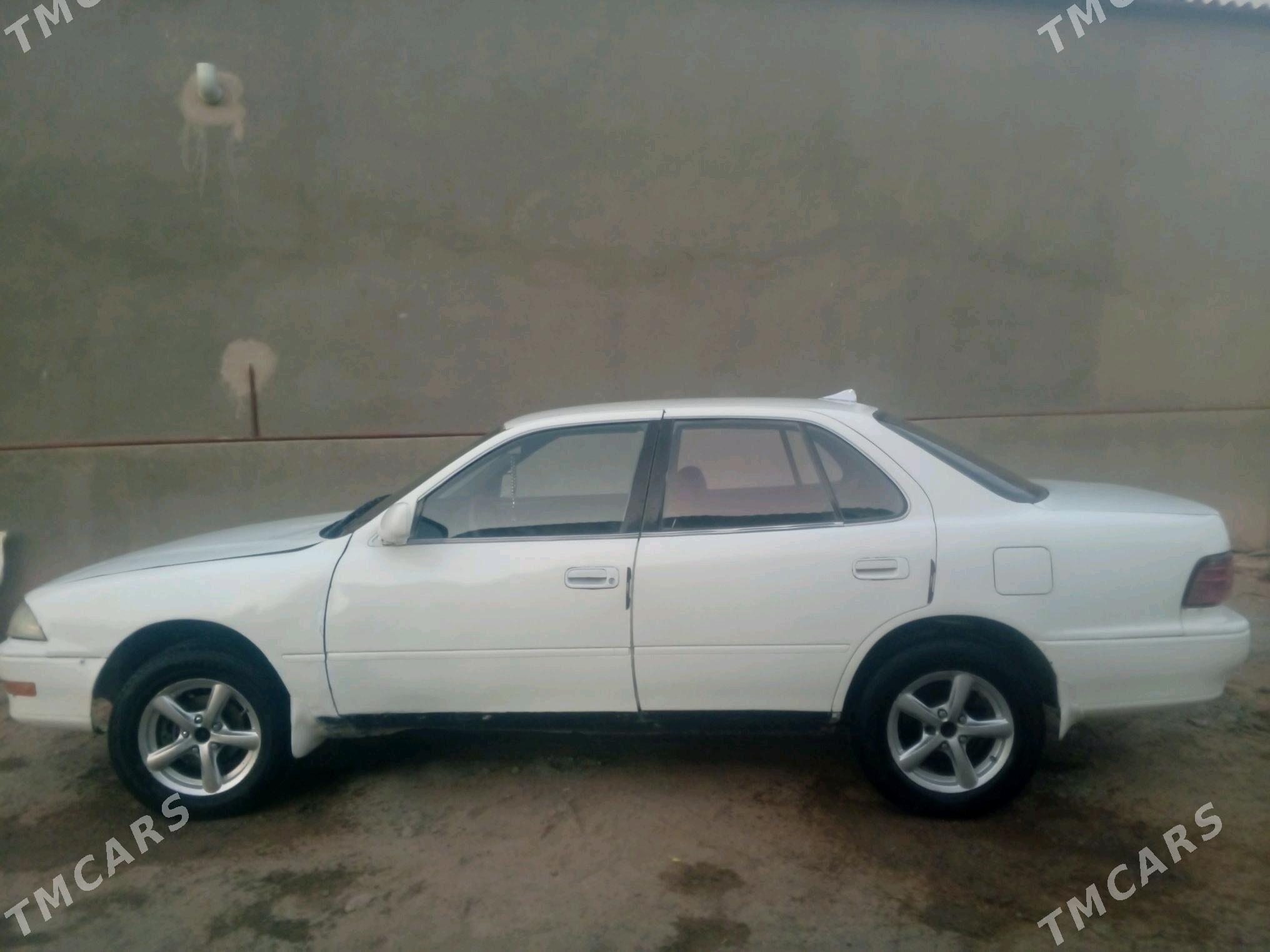 Toyota Camry 1993 - 50 000 TMT - Теджен - img 4