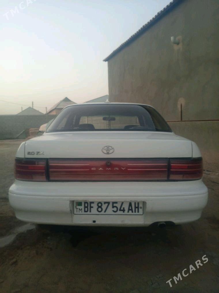 Toyota Camry 1993 - 50 000 TMT - Теджен - img 3