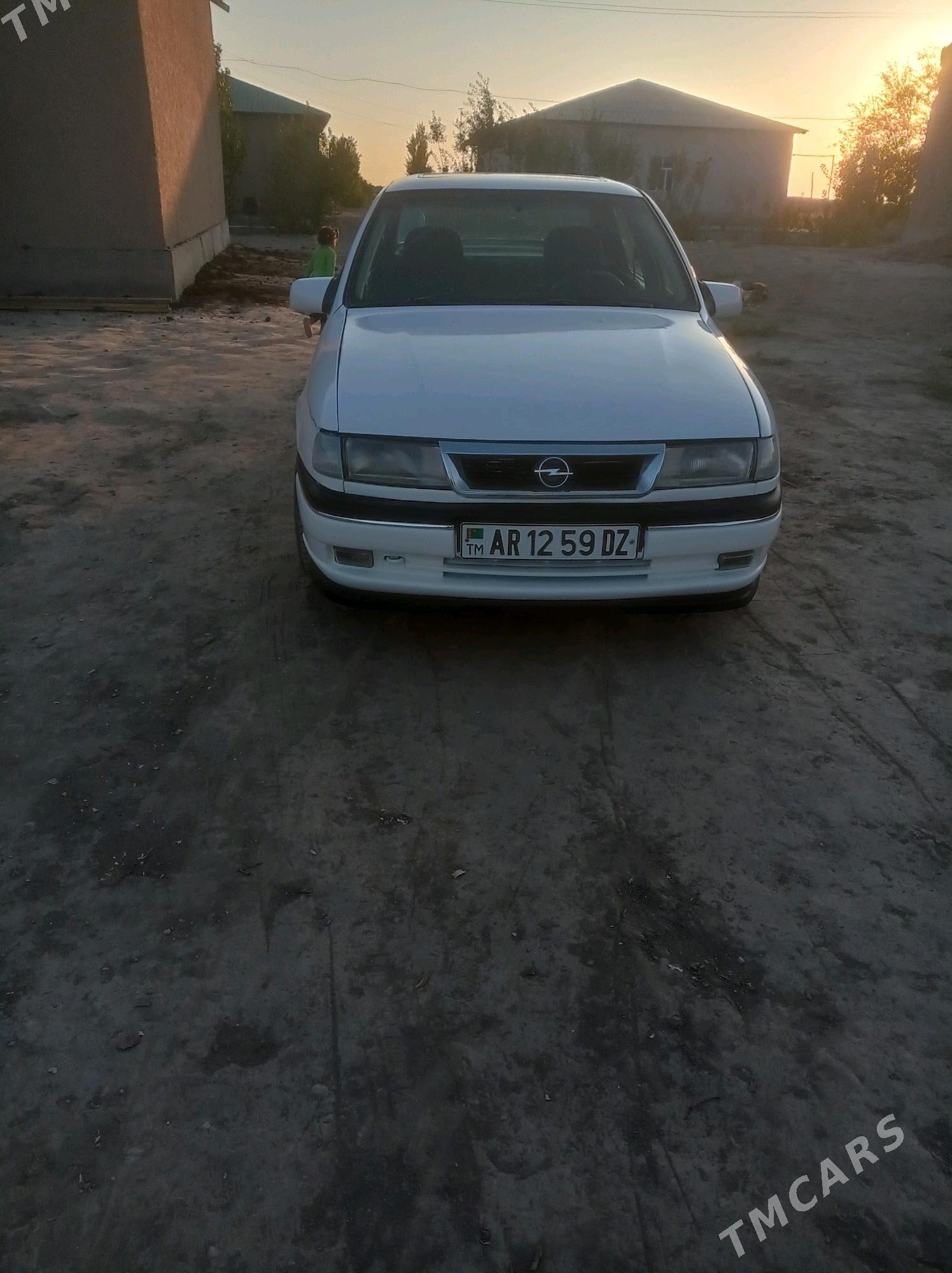 Opel Vectra 1992 - 38 000 TMT - Губадаг - img 6